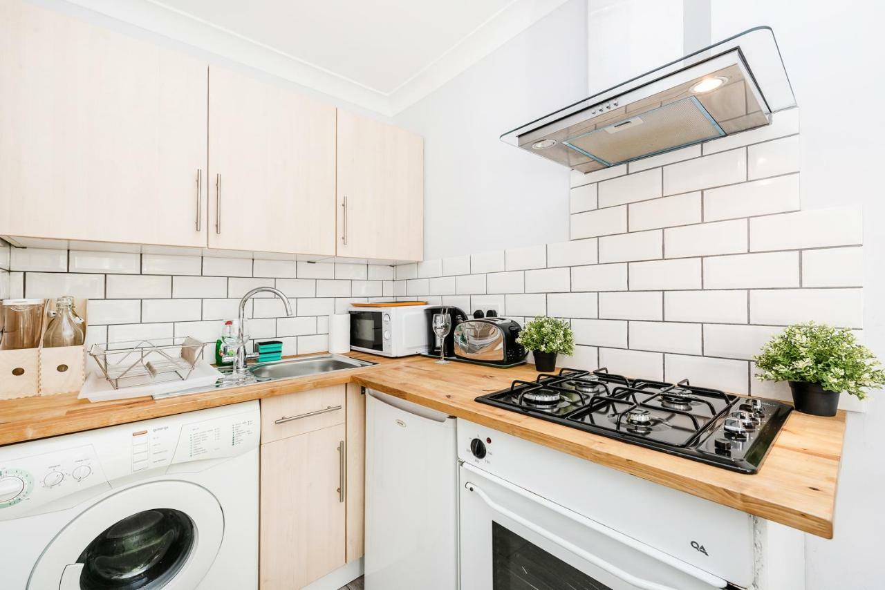 AI Deluxe Apartments Londen Buitenkant foto